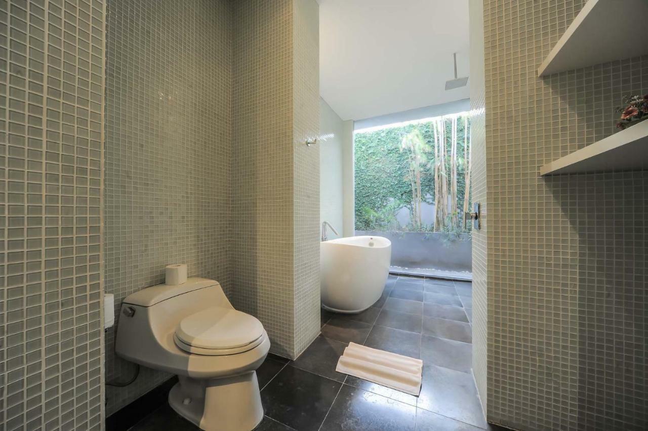 Casa Priya Petitenget Seminyak  Exterior photo