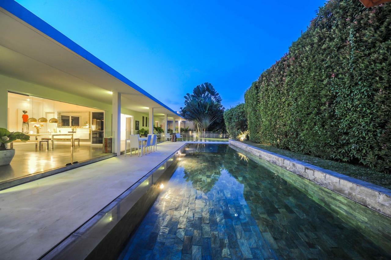 Casa Priya Petitenget Seminyak  Exterior photo